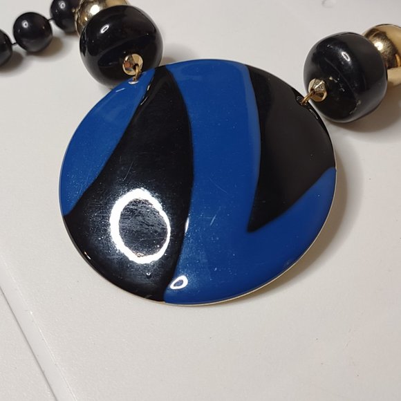 Black Plastic Bead Necklace With Large Metal Blue Pendant 25 Inches Long - Picture 3 of 12